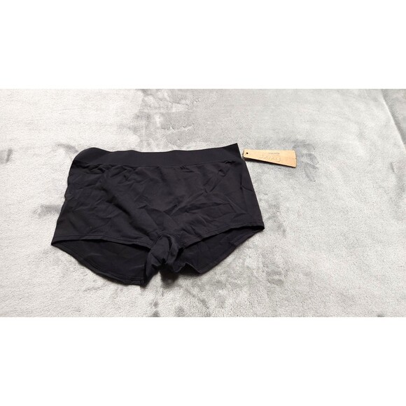 SKIMS Medium Eclipse Black Soft Smoothing Seamless Boyshort NWT - Picture 1 of 5